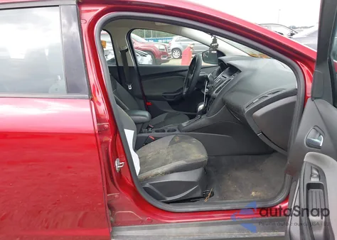 2014 Ford Focus Se z USA, uszkodzony, nr VIN 1FADP3K20EL251447